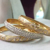 طلا ۳عددالنگو کریستال سایز۲(بدون اجرت)