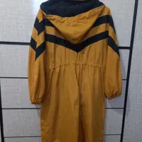 بارانی بلند|لباس|خلخال, |دیوار