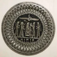 سینی مسی بزرگ قلمزنی طرح هخامنشی قطر 38 سانتیمتر