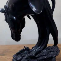 مجسمه سر اسب|مجسمه، تندیس، ماکت|قم, عربستان|دیوار