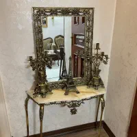 آیینه و شمعدان و کنسول برنجی زیبا