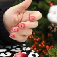 استخدام پرسنل ناخن کار و مژه کار