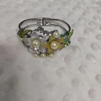 بدلیجات ناناز خوشگل|بدلیجات|اندیشه, اندیشه فاز ۱|دیوار