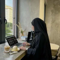 فرصت همکاری با گوشی مناسب خانم ها