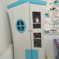 تخت و کمد کودک