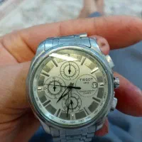 ساعت تیسوت|ساعت|رباط‌کریم, مسکن مهر آبشناسان|دیوار