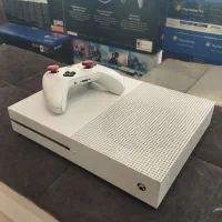 Xbox one s دو دسته بیسیم کاملا سالم