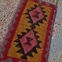 فرش دست بافت|فرش|نیشابور, فضل|دیوار