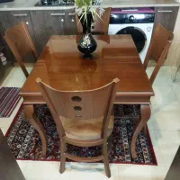 میز ناهارخوری ۴نفره در حد نو