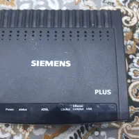 یک دستگاه مودم (ADSL) با سیم  و یک دستگاه روتر