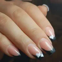 ناخنکار آماده همکاری با سالنداران عزیز