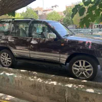 لندکروز ۱۰۰ مدل ۲۰۰۶ درحد ۸ سیلندر فول کامل بینظیر