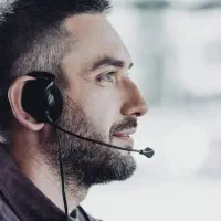 بازاریاب تلفنی و اینترنتی