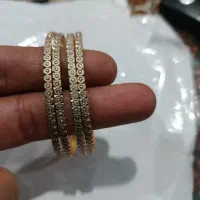 طلا النگو و دستبند|جواهرات|کاشان, باغ ماجد|دیوار