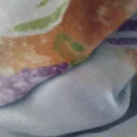 مقداری لباس رایگان