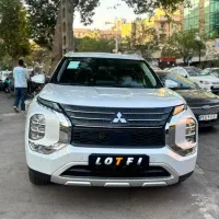 میتسوبیشی اوتلندر2023