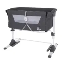 تخت کنار مادر