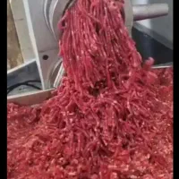 گوشت چرخ‌ کرده گوساله همراه باچربی