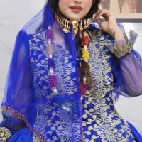 خدمات .میکاپ و زلف