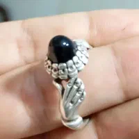 انگشتر نقره دست دلبر