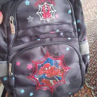 یک عدد کیف مدرسه سالم بدون پارگی