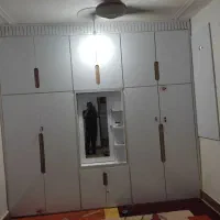 نجاری هو الرزاق