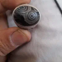 انگشتر موکل دار وسنگ