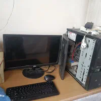 کامپیوتر با تمام متعلقات