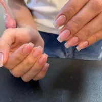 کاشت ناخن و ترمیم