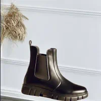 نیم ساق زنانه