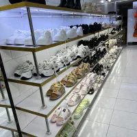 طبقه مغازه دکور کفش کیف لوازم آرایشی و تعدادی کفش|فروشگاه و مغازه|مرودشت, بیست متری بیمارستان|دیوار