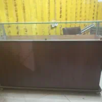 ویترین مغازه چوبی