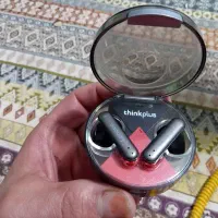 هدفون تمیز درحدنو بدون ایراد