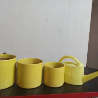 سه عدد گلدان سفالی ست به همراه آبپاش