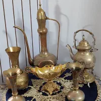گلدان ،گلاب پاش،قوری وارمردار همه برنجی
