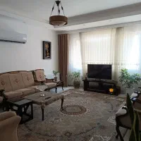 ۹۲متری *فول امکانات*غرق در نور*املاک مشایخ