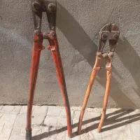 فروش قیچی و دوتا چهار پایه