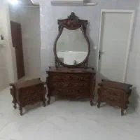 میزآرایش سه کشو منوت کاری شده چوب راش