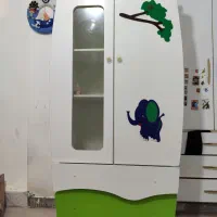 تخت و کمد اپادانا