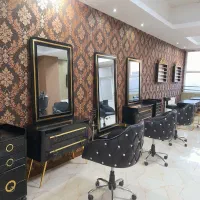 اجاره لاین های آرایشگاه(ناخن کار،مژه کار،رنگ لایت)|خدمات آرایشگری و زیبایی|کرج, گوهردشت|دیوار