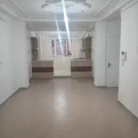 واحد ۹۰ متر دوخواب /طبقه اول/ دوکله غرق نور