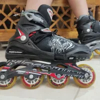 اسکیت رولر بلید اصل و نو از سایز ۳۵ تا ۴۰