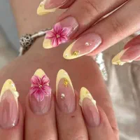 استخدام فوری ناخونکار