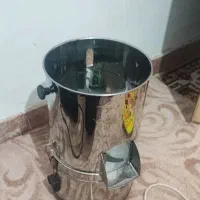 سبزی خردکن و کفش فوتبال چمن