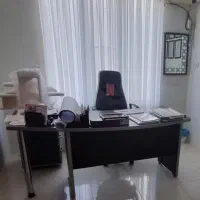 میز مدیریت نیز ال و کتابخانه