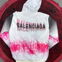 بادگیر سابلیمیش|لباس|اصفهان, باغ زرشک|دیوار