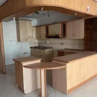 اپارتمان /۱۰۵ متر/ طبقه ۲ /تک واحد