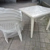 میز صندلی پلاستیکی ۴ نفره کاملا نو|میز و صندلی غذاخوری|سرخرود, |دیوار