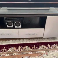 دو تخته فرش و میز تلویزیون|فرش|ساری, |دیوار