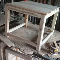 کرسی با چوب چنار